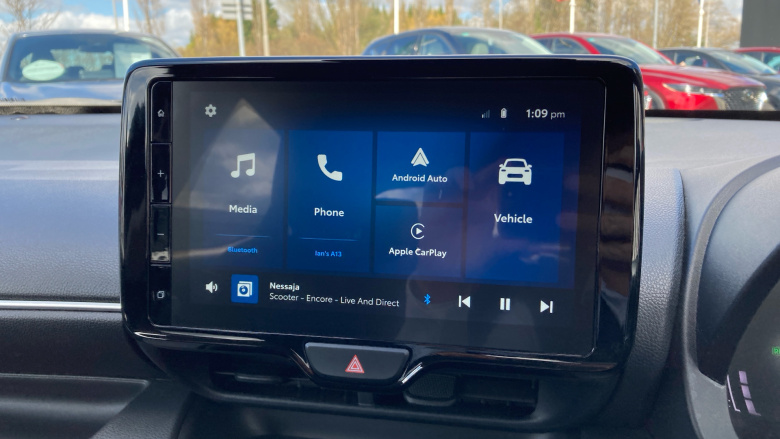 Toyota Yaris 1.5 Hybrid Design 5dr CVT Hybrid Hatchback